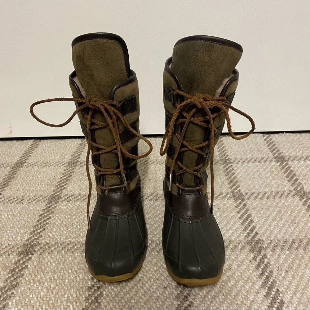 Tory Burch Argyll Shearling-Lined Lace Up Winter Duck Boots Size 6